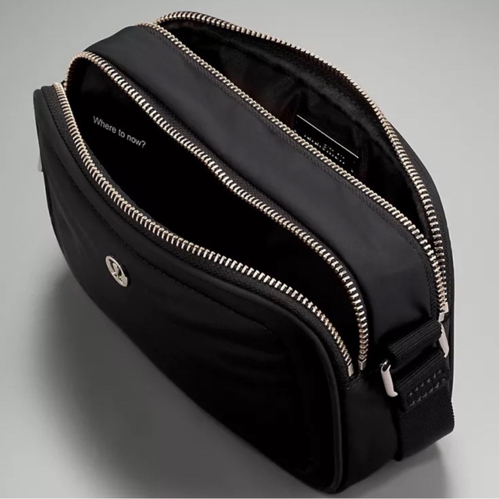 Lululemon Athletica Black Toiletry Bag Sleek and Durable